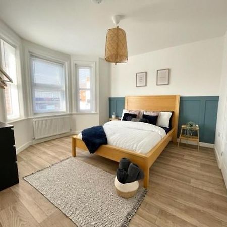 Bright&Spacious Central Apartment, SLEEPS 3 - Parking included Bournemouth Exterior foto