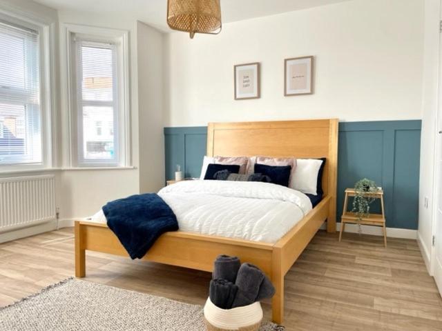 Bright&Spacious Central Apartment, SLEEPS 3 - Parking included Bournemouth Exterior foto