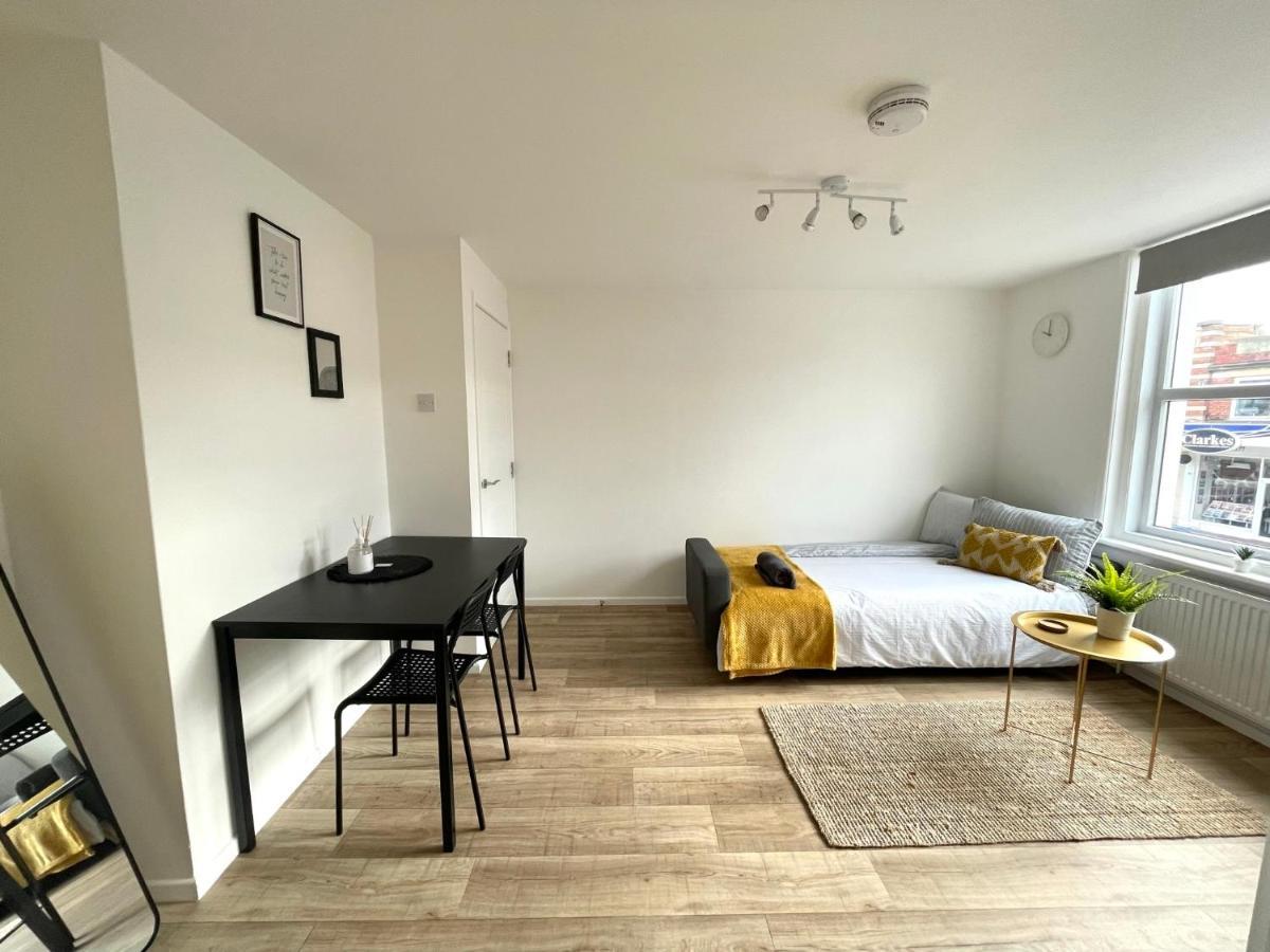 Bright&Spacious Central Apartment, SLEEPS 3 - Parking included Bournemouth Exterior foto